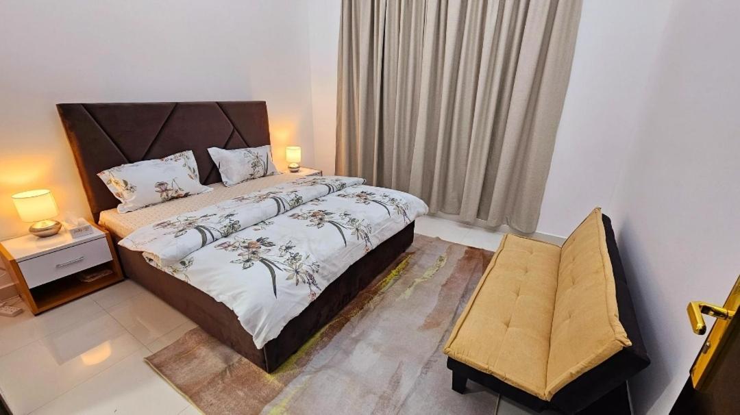 Elegant Villa Rooms In Dubai Near Airport Extérieur photo
