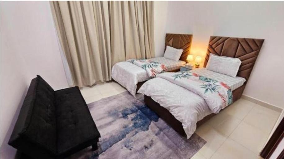 Elegant Villa Rooms In Dubai Near Airport Extérieur photo